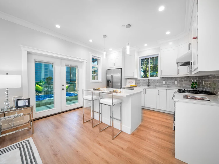 2753 Alma Street, Vancouver, BC, V6R 3S3 - 8
