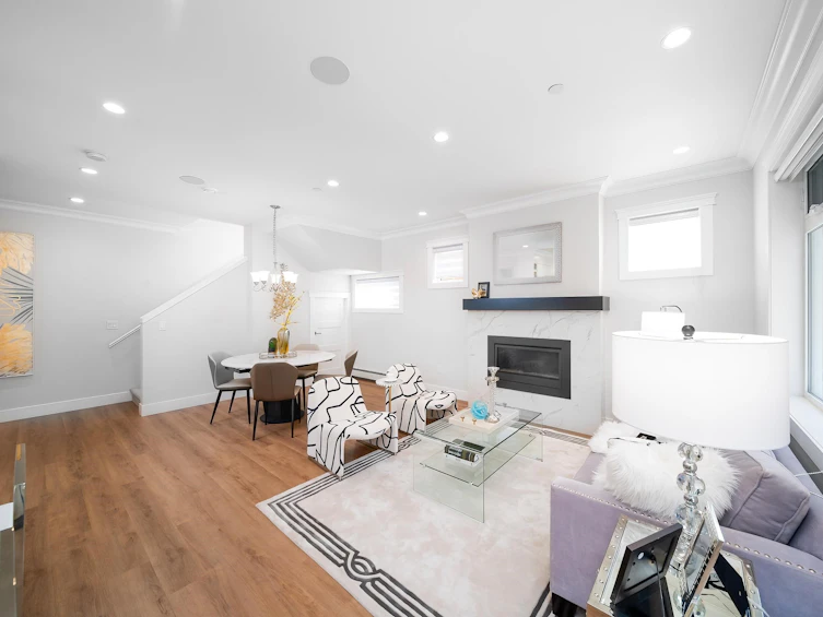 2753 Alma Street, Vancouver, BC, V6R 3S3 - 3