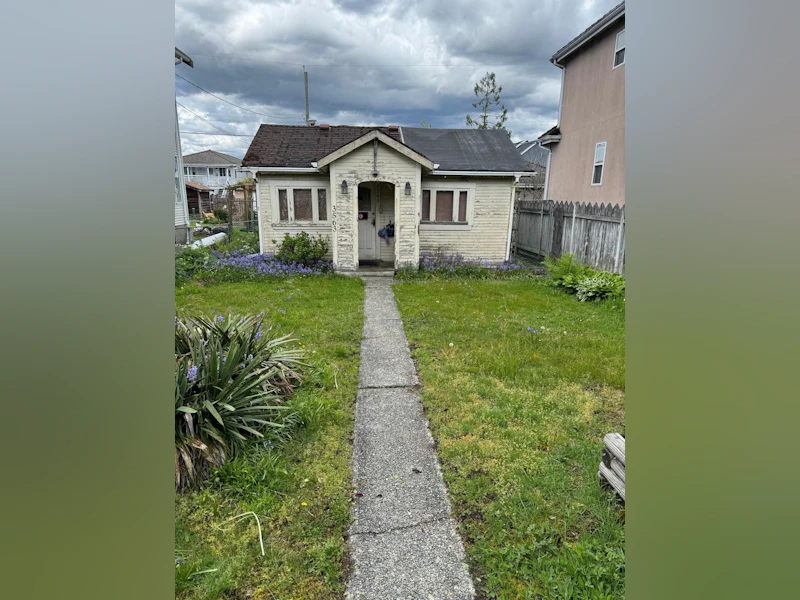 3563 E 25th Avenue, Vancouver BC V5R 1K3