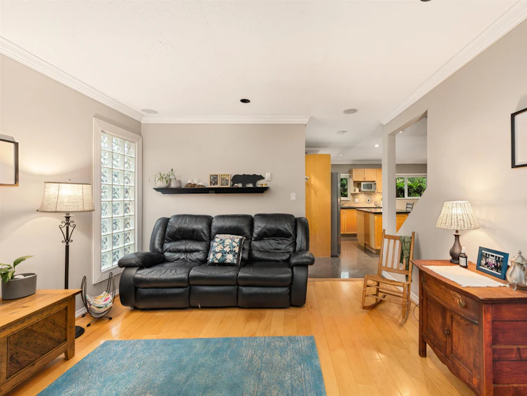 40618 Perth Drive, Squamish, BC, V0N 1T0 - 9