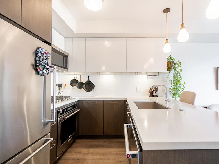 708-384 East 1st Avenue, Vancouver, BC, V5T 0G5 - 5