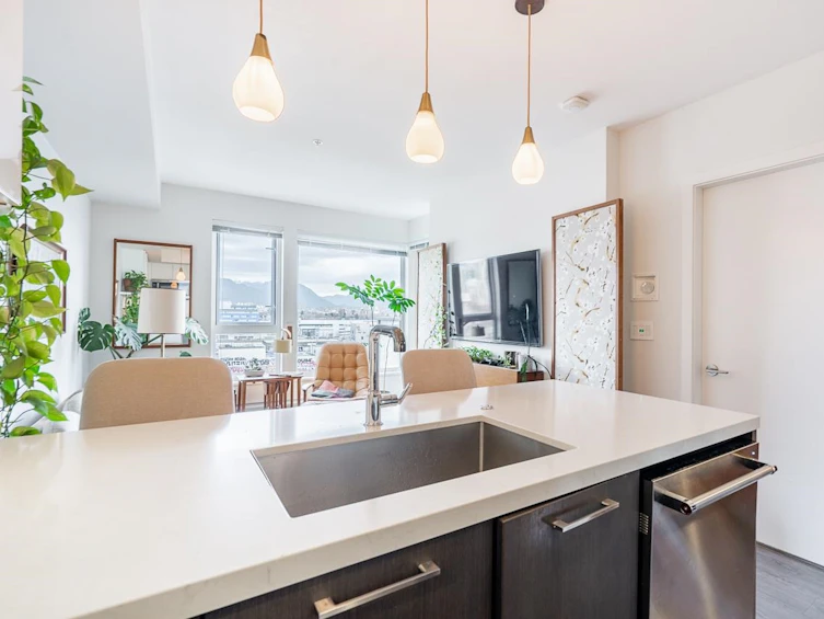 708-384 East 1st Avenue, Vancouver, BC, V5T 0G5 - 6