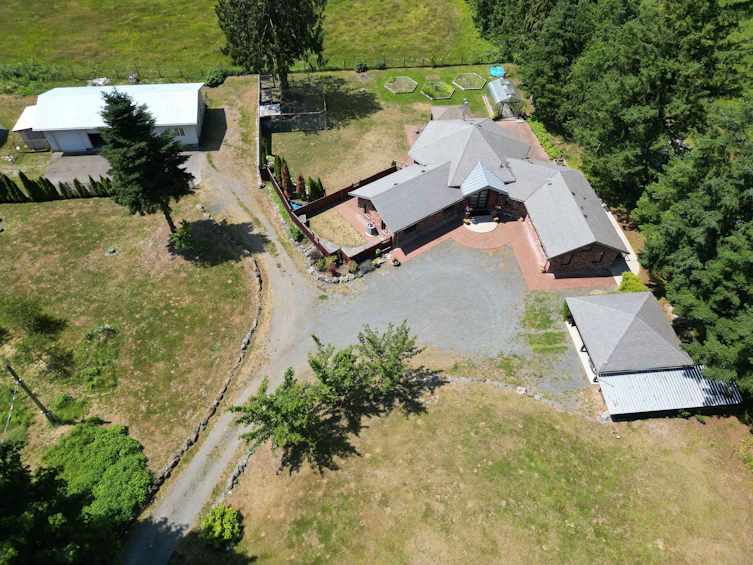 1185 Columbia Valley Road, Columbia Valley, BC, V2R 4X6 - 4