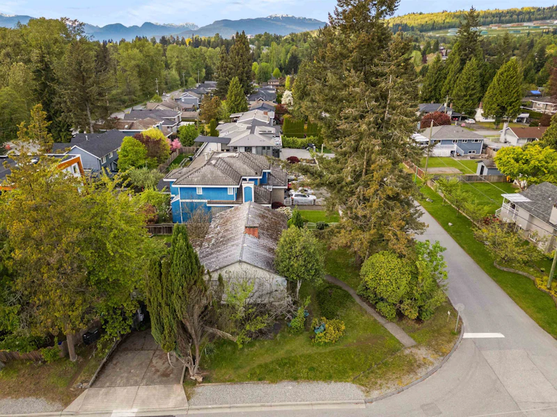 3585 Chrisdale Avenue, Burnaby BC V5A 2Y1