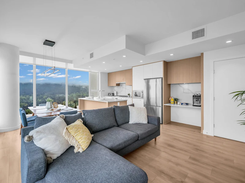 3301 - 567 Clarke Road, Coquitlam BC