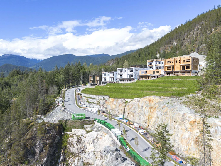 1-1050 Finch Drive, Squamish, BC - 7