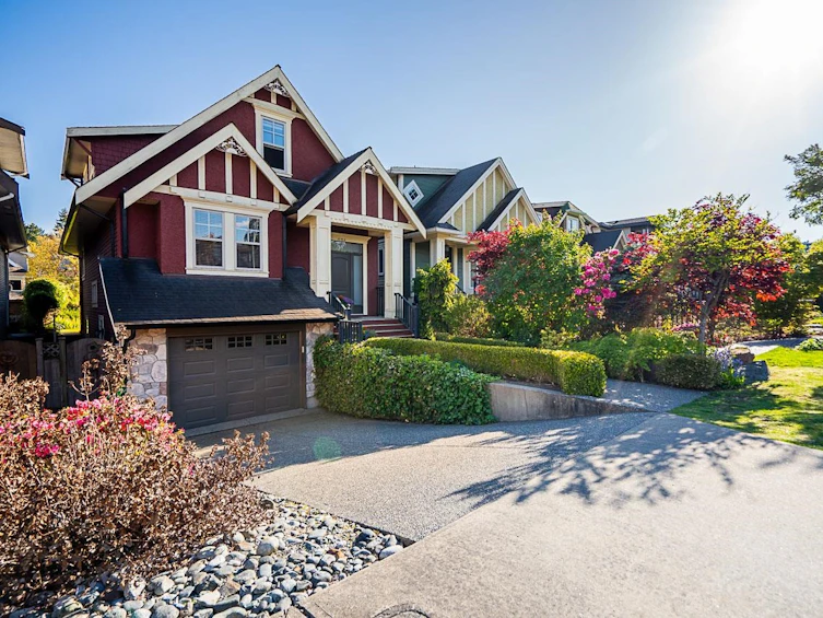 15454 Goggs Avenue, Surrey, BC, V4B 2N6 - 2