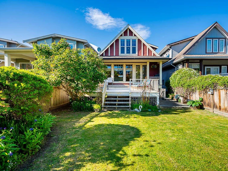 15454 Goggs Avenue, Surrey, BC, V4B 2N6 - 35