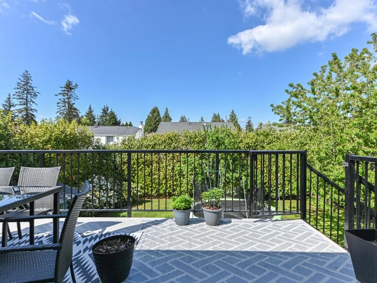 15561 91a Avenue, Surrey, BC, V3R 9X1 - 14