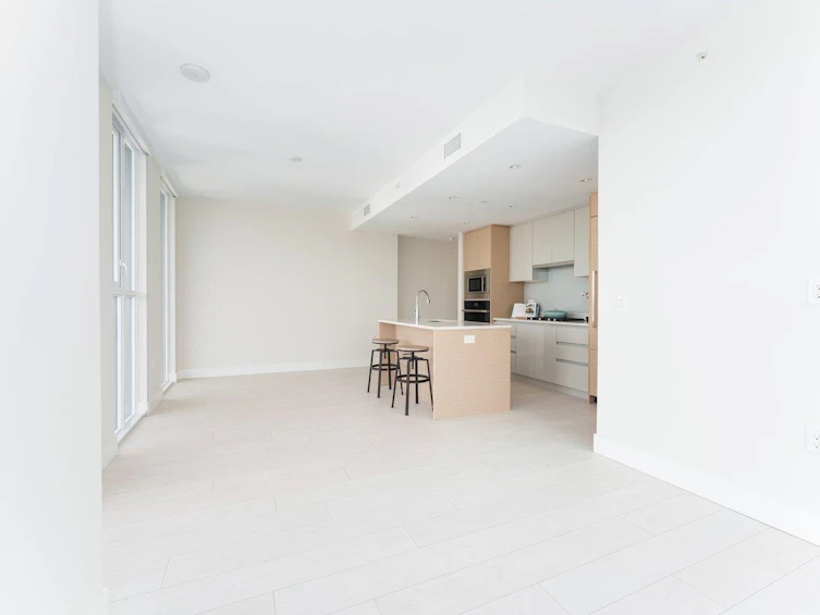 2203-3538 Sawmill Crescent, Vancouver, BC, V5S 0J8 - 5
