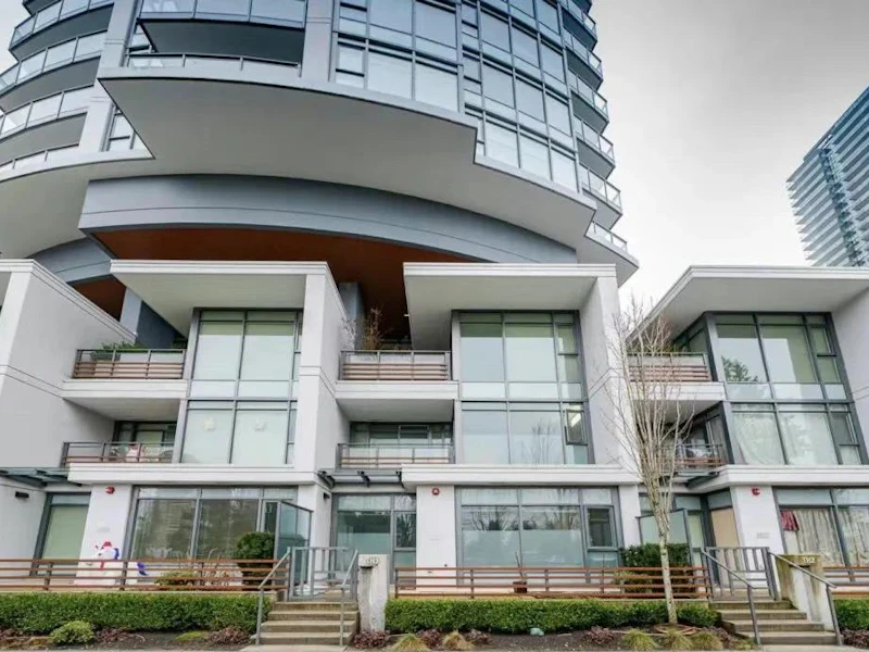 6622 Nelson Avenue, Burnaby BC