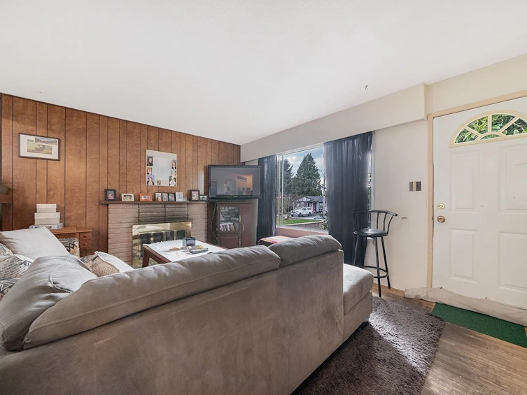 11676 210 Street, Maple Ridge, BC, V2X 4Y1 - 2