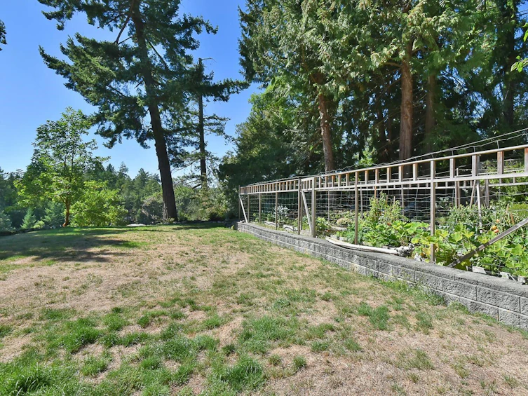 5527 Sans Souci Road, Halfmoon Bay, BC, V7Z 1B6 - 3