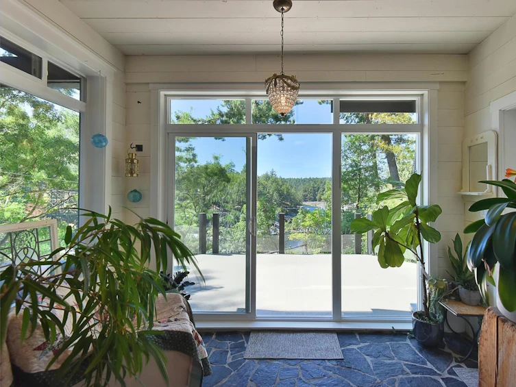 5527 Sans Souci Road, Halfmoon Bay, BC, V7Z 1B6 - 16