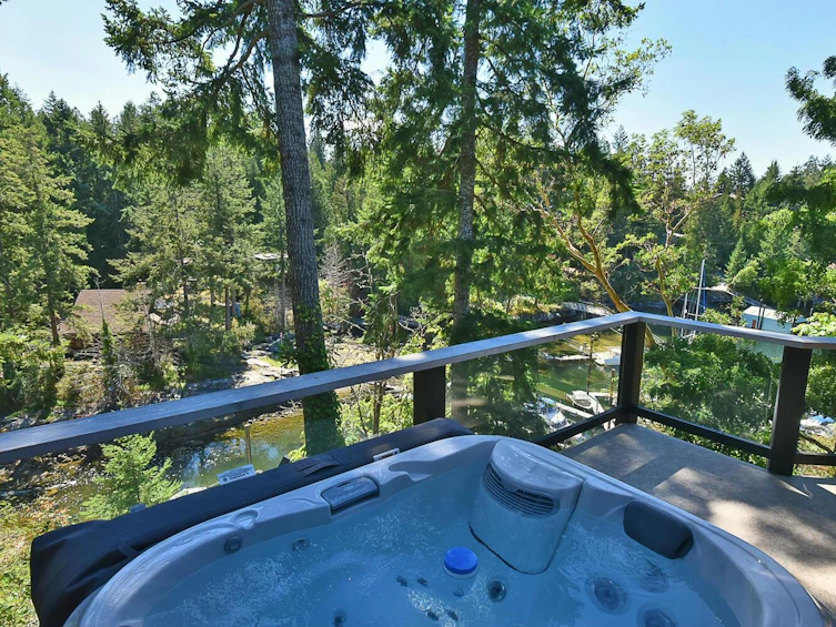 5527 Sans Souci Road, Halfmoon Bay, BC, V7Z 1B6 - 19