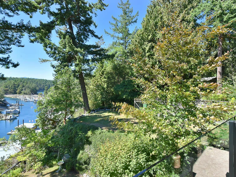 5527 Sans Souci Road, Halfmoon Bay, BC, V7Z 1B6 - 23