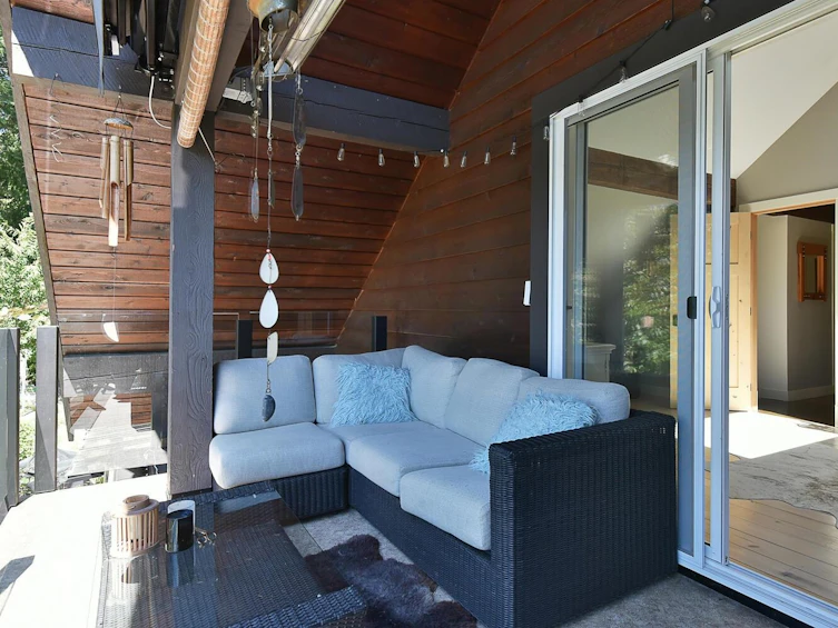 5527 Sans Souci Road, Halfmoon Bay, BC, V7Z 1B6 - 24
