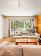 7 8073 Timber Lane