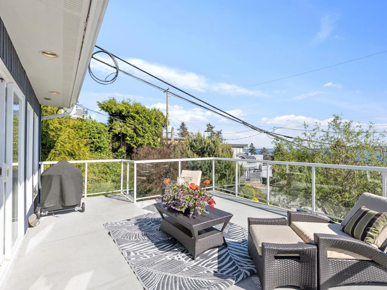 14793 Mcdonald Avenue, Surrey, BC, V4B 2C7 - 14