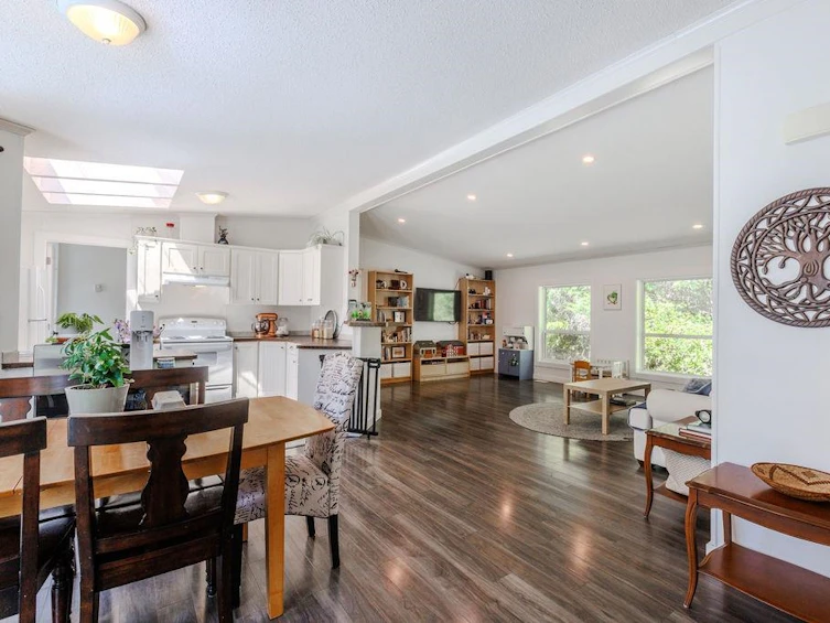3368 Linwood Road, Roberts Creek, BC, V0N 2W1 - 15