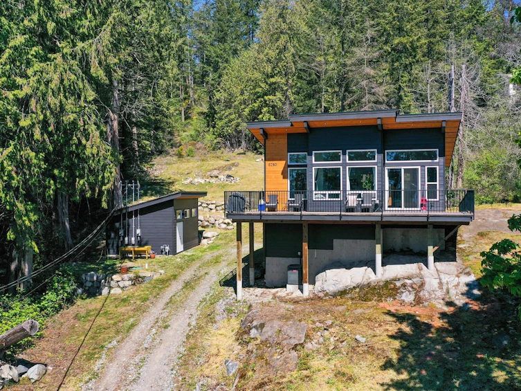 6780 Sunshine Coast Hwy Highway, Sechelt, BC, V7Z 0N1