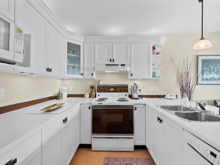 310-378 Esplanade Avenue, Harrison Hot Springs, BC, V0M 1A3 - 4