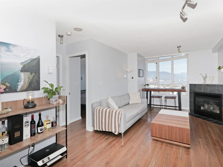 2207-63 Keefer Place, Vancouver, BC, V6B 6N6 - 2