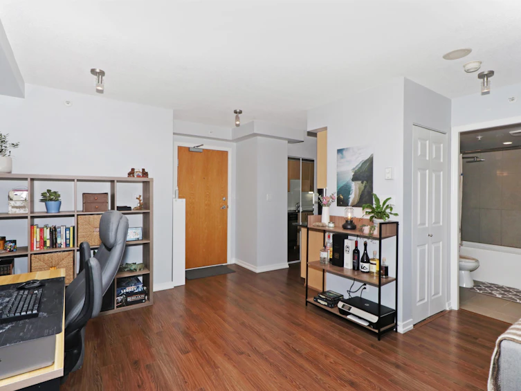 2207-63 Keefer Place, Vancouver, BC, V6B 6N6 - 9