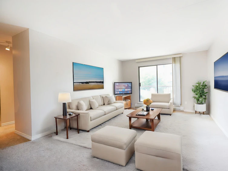 215-13775 74 Avenue, Surrey, BC, V3W 9C5