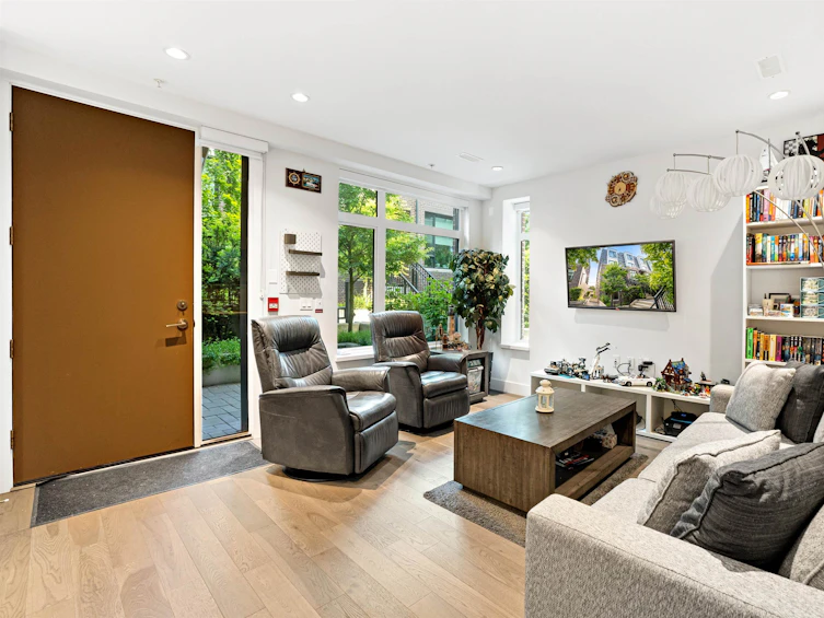 7609 Yukon Street, Vancouver, BC, V5X 2Y4 - 3