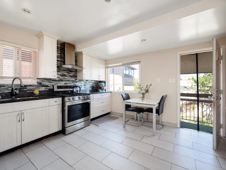 620 Slocan Street, Vancouver, BC, V5K 3X7 - 13