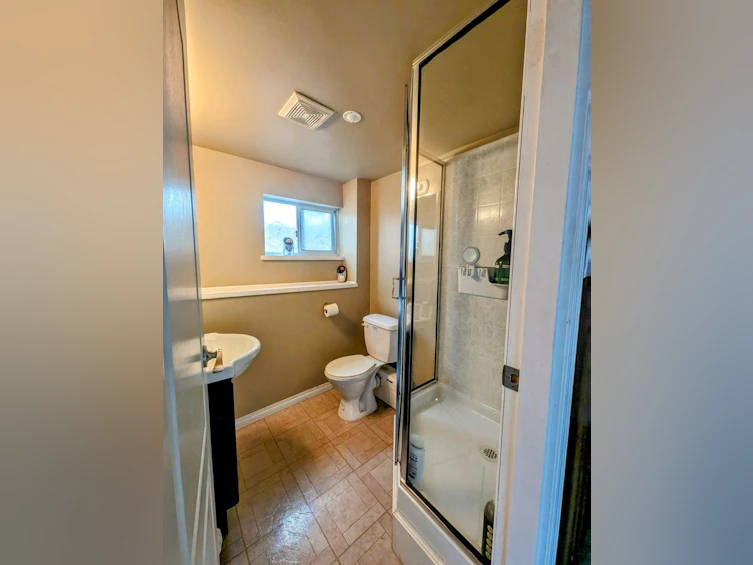620 Slocan Street, Vancouver, BC, V5K 3X7 - 18