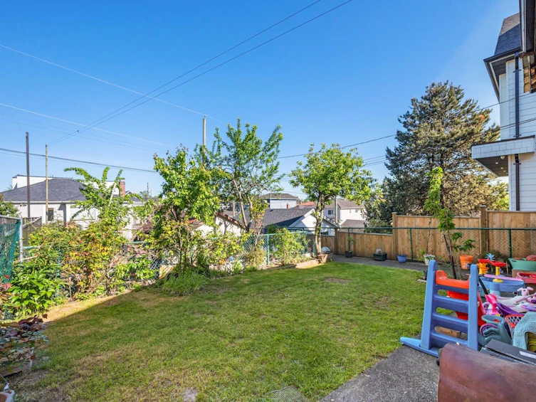 620 Slocan Street, Vancouver, BC, V5K 3X7 - 28