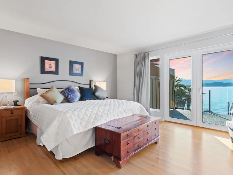 8735 Lawrence Way, West Vancouver, BC, V7W 2T7 - 18