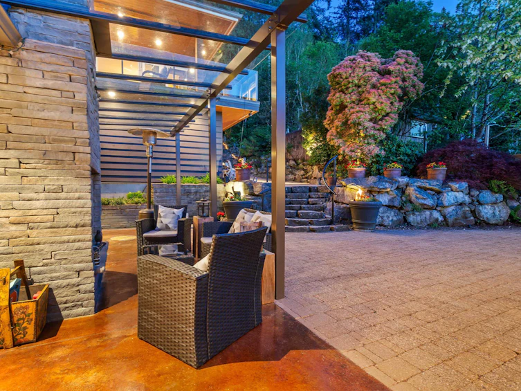 8735 Lawrence Way, West Vancouver, BC, V7W 2T7 - 22