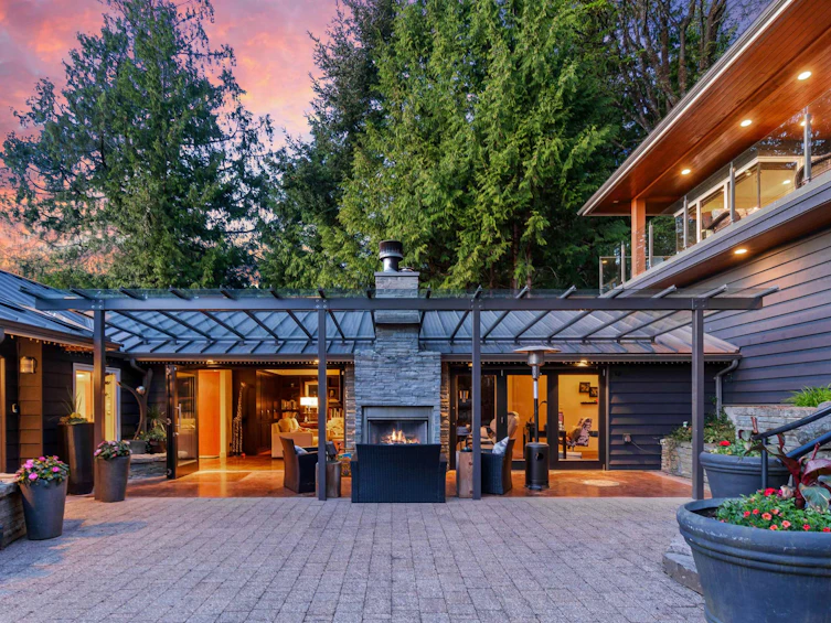 8735 Lawrence Way, West Vancouver, BC, V7W 2T7 - 23