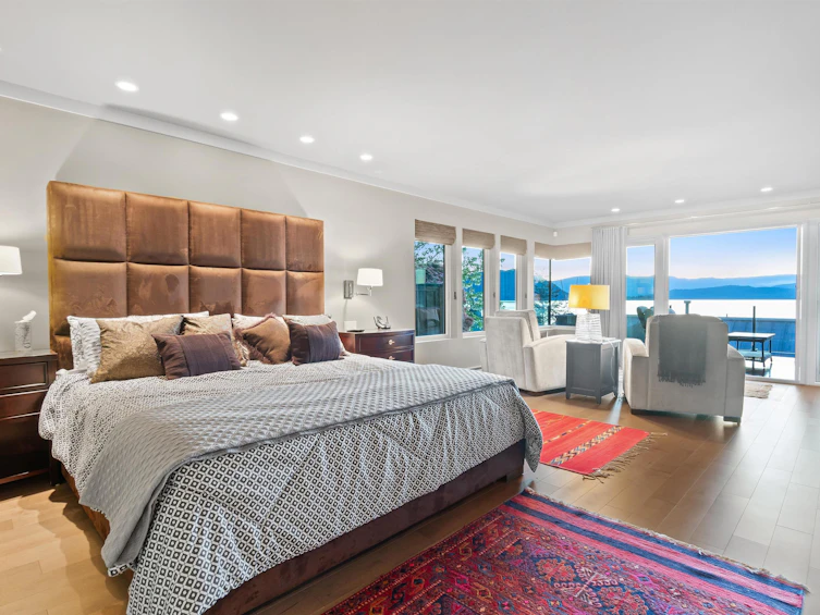 8735 Lawrence Way, West Vancouver, BC, V7W 2T7 - 26