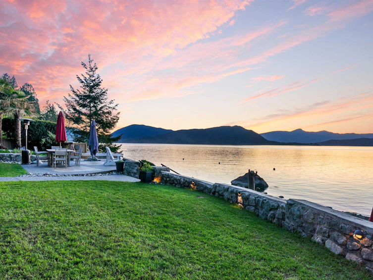 8735 Lawrence Way, West Vancouver, BC, V7W 2T7 - 37