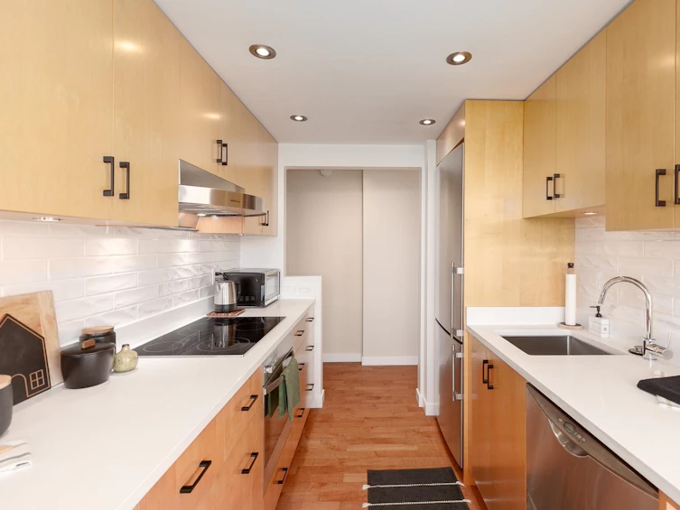 2706-2055 Pendrell Street, Vancouver, BC, V6G 1T9 - 17
