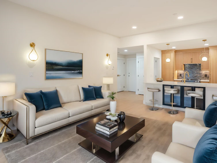 412-1040 East Broadway, Vancouver, BC, V5T 4N7