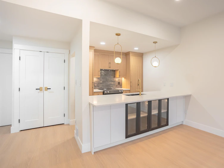 412-1040 East Broadway, Vancouver, BC, V5T 4N7 - 10