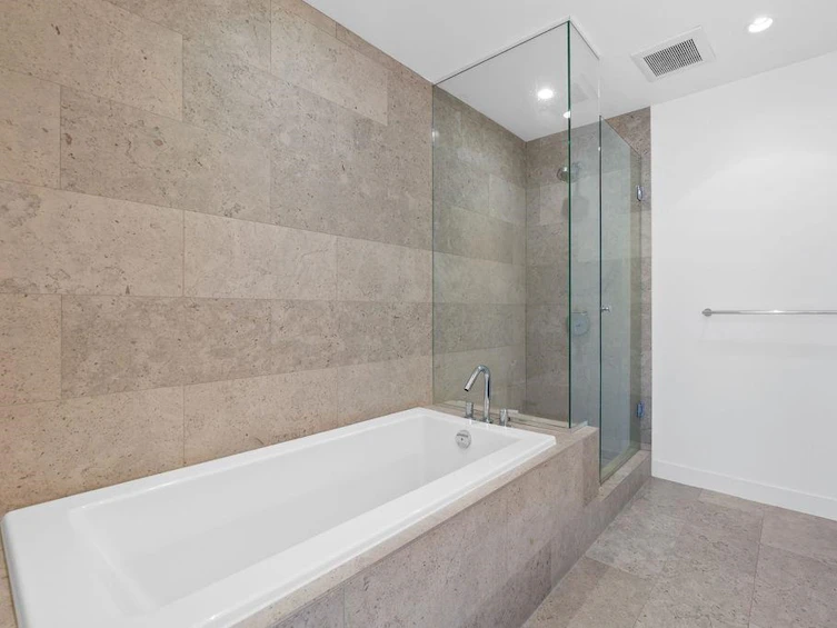 804-5838 Berton Avenue, Vancouver, BC, V6S 0A5 - 25