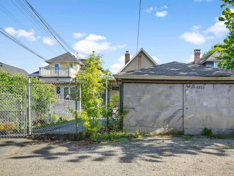 1550 Grant Street, Vancouver, BC, V5L 2Y2 - 4