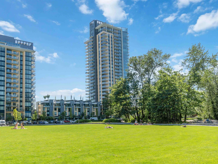 704-1401 Hunter Street, North Vancouver, BC, V7J 0E2