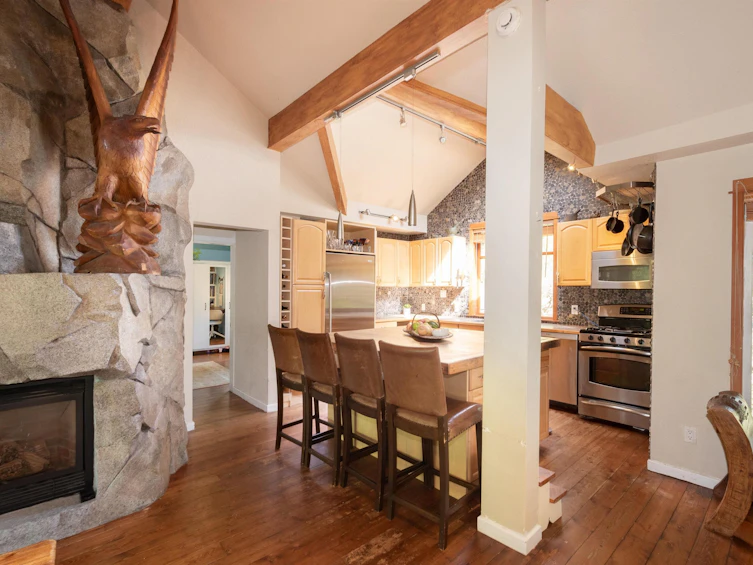 2154 Mt Seymour Parkway, North Vancouver, BC, V7H 1E3 - 12