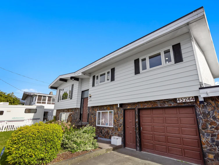45244 Stevenson Road, Chilliwack, BC, V2R 1L9 - 2