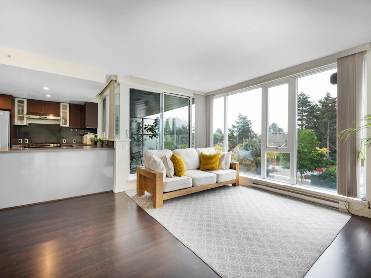 315-7080 No. 3 Road, Richmond, BC, V6Y 0B5