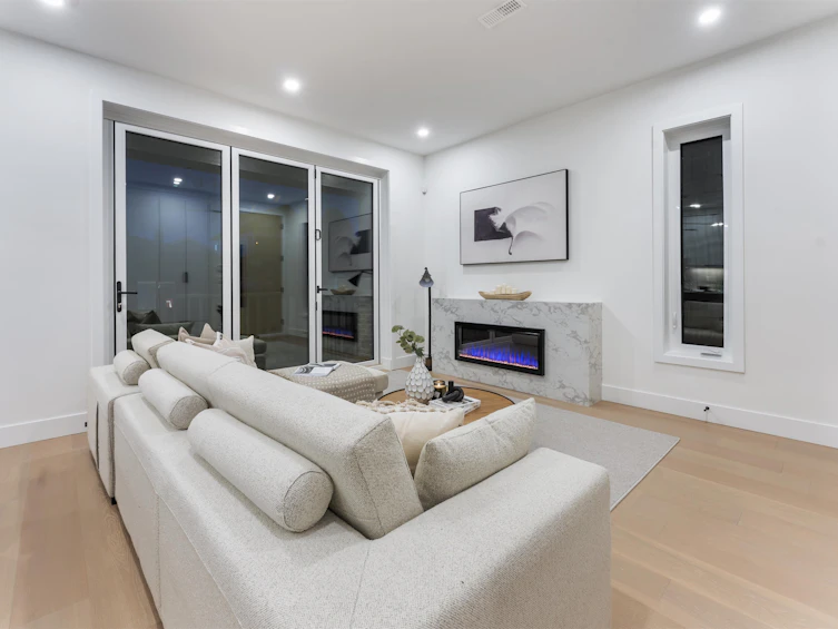 2553 Triumph Street, Vancouver, BC, V5K 1S7 - 7