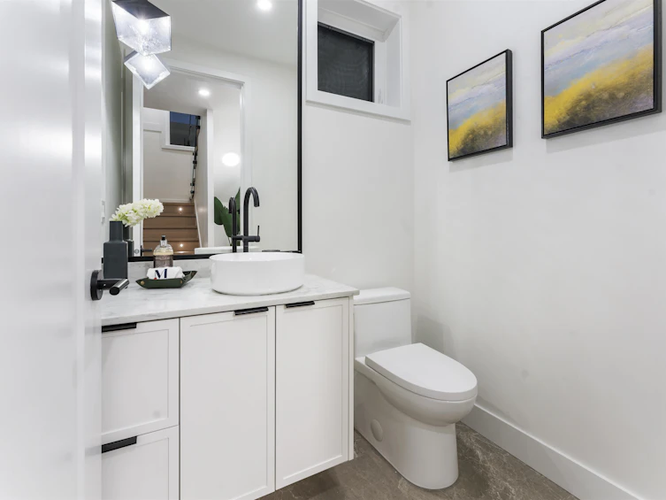 2553 Triumph Street, Vancouver, BC, V5K 1S7 - 13