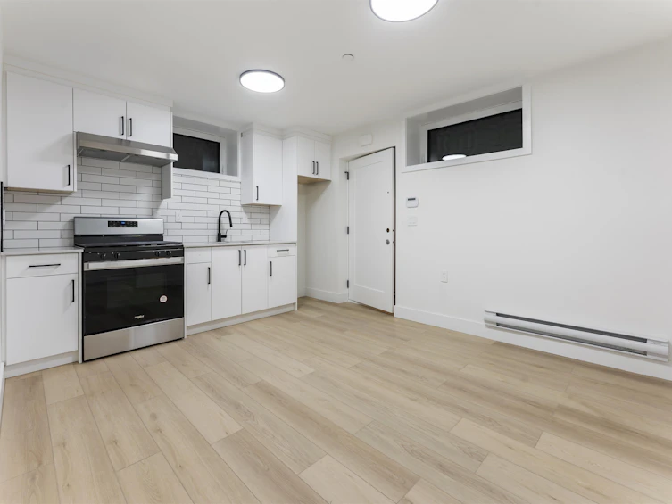 2553 Triumph Street, Vancouver, BC, V5K 1S7 - 24